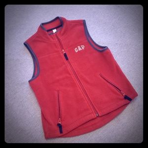 Gap fleece vest